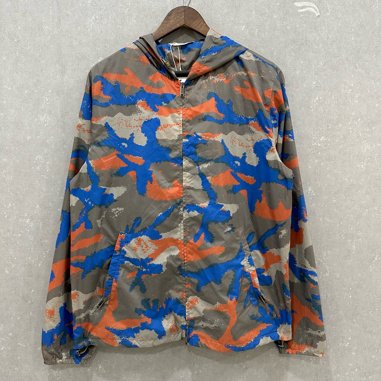 99新 Valentino/华伦天奴 三色迷彩连帽夹克52码/004377
