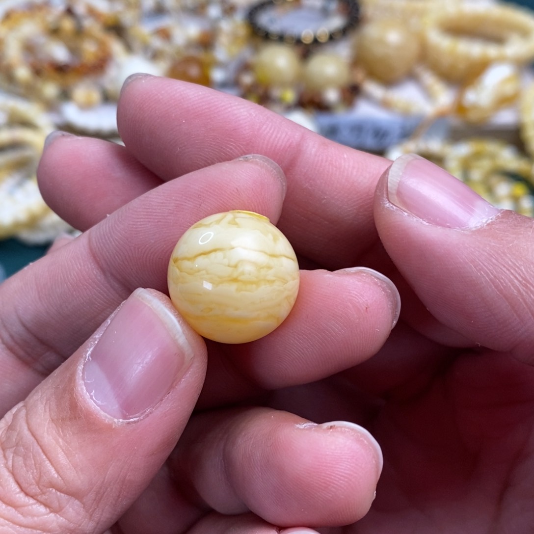 琥珀裸石未镶嵌啊****18mm+虎皮纹圆珠