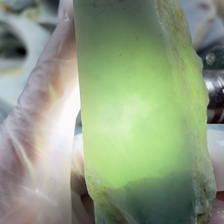 翡翠吊坠(不含链)未镶嵌天然翡翠边角料