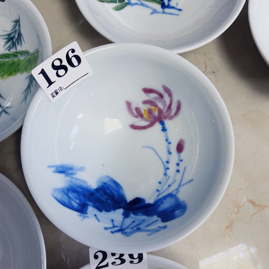 景德镇陶瓷手工手绘制作