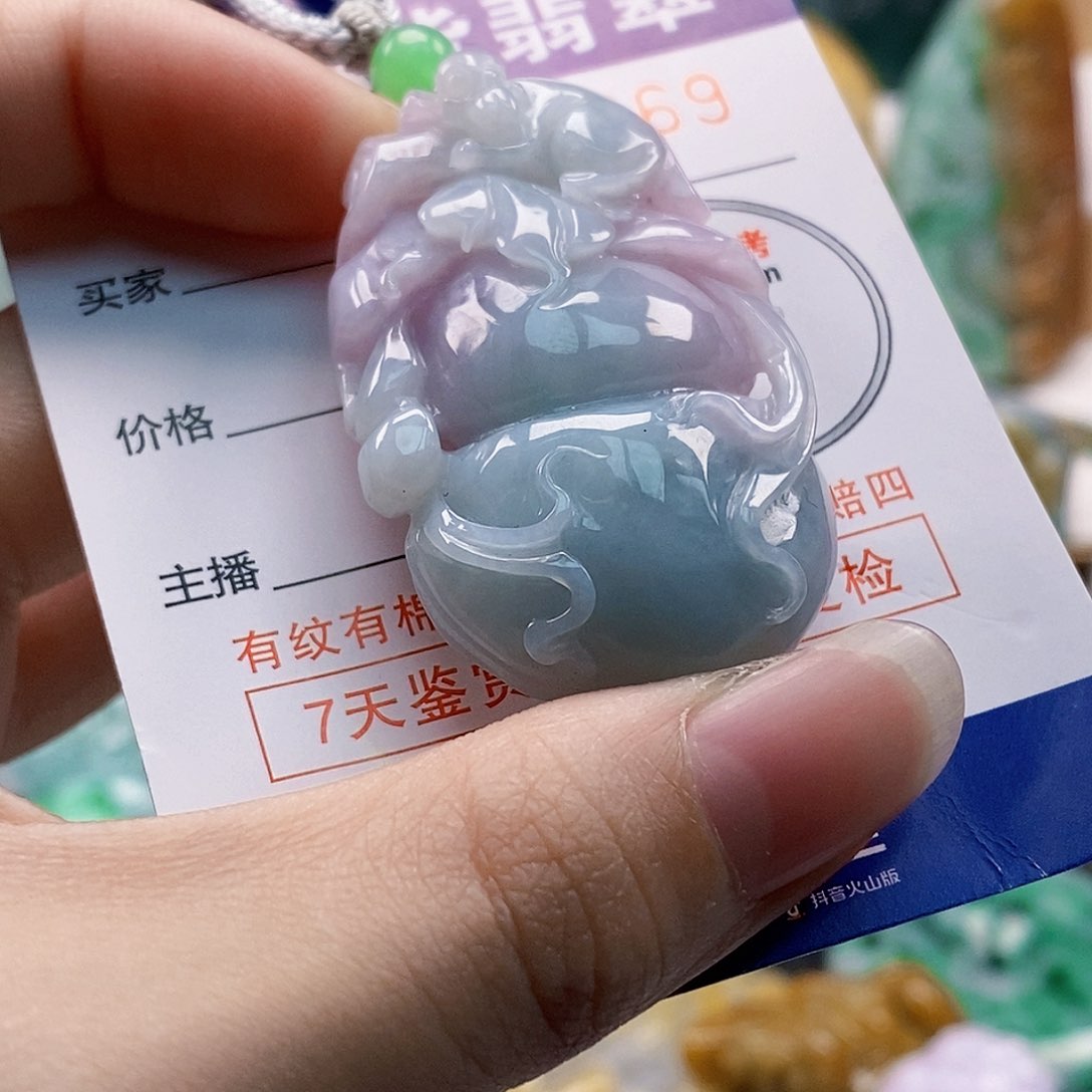 吊坠(不含链)未镶嵌翡翠