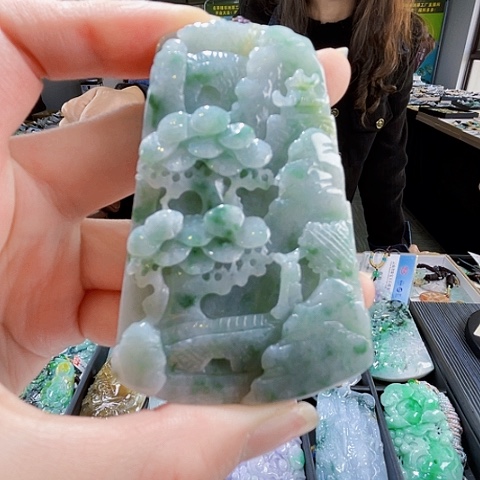 翡翠未镶嵌颈饰翡翠