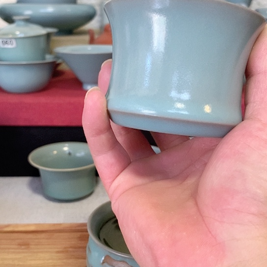 汝官窑釉色，束腰杯，