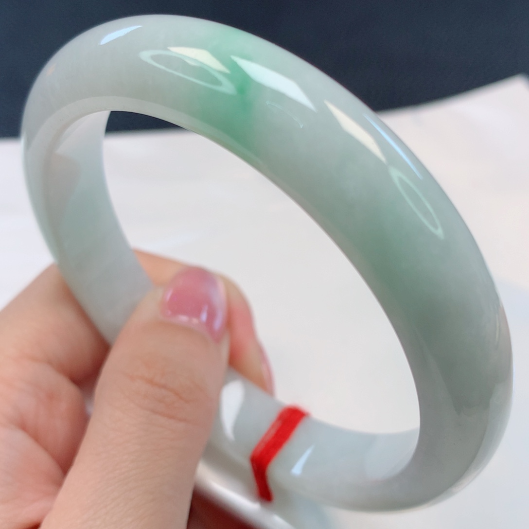 【闪购商品】翡翠手镯未镶嵌61圈