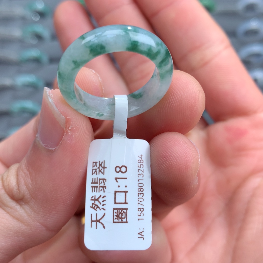 翡翠戒指未镶嵌天然