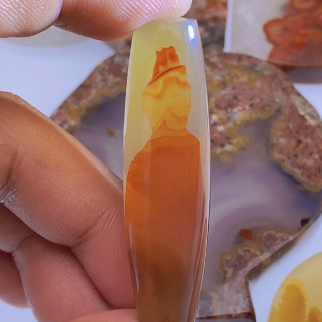 玛瑙/玉髓颈饰未镶嵌悠**曦