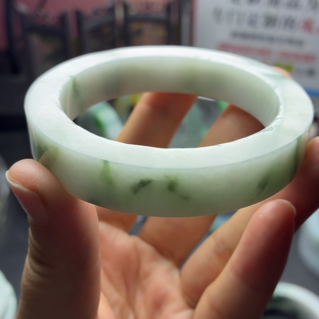 定制翡翠未镶嵌缅A翡翠多样性发一