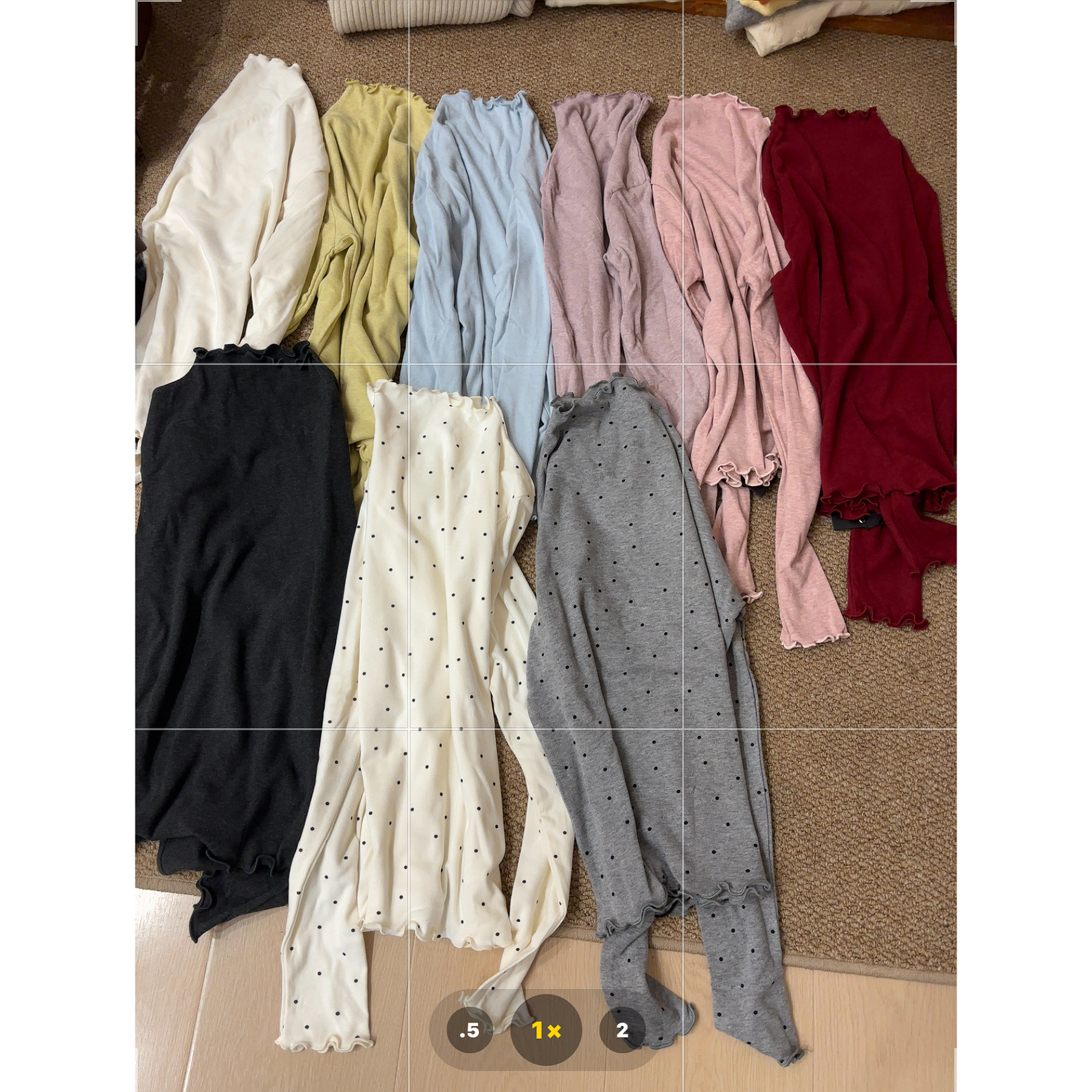 半高领波点长袖磨毛打底衫女秋冬木耳边修身显瘦内搭外穿百搭上衣