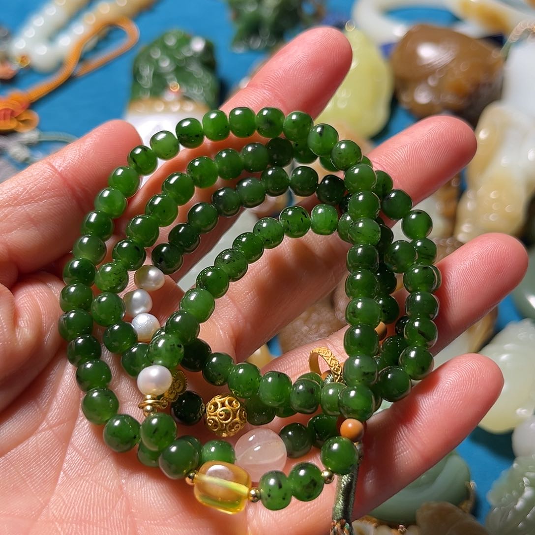 和田玉颈饰未镶嵌