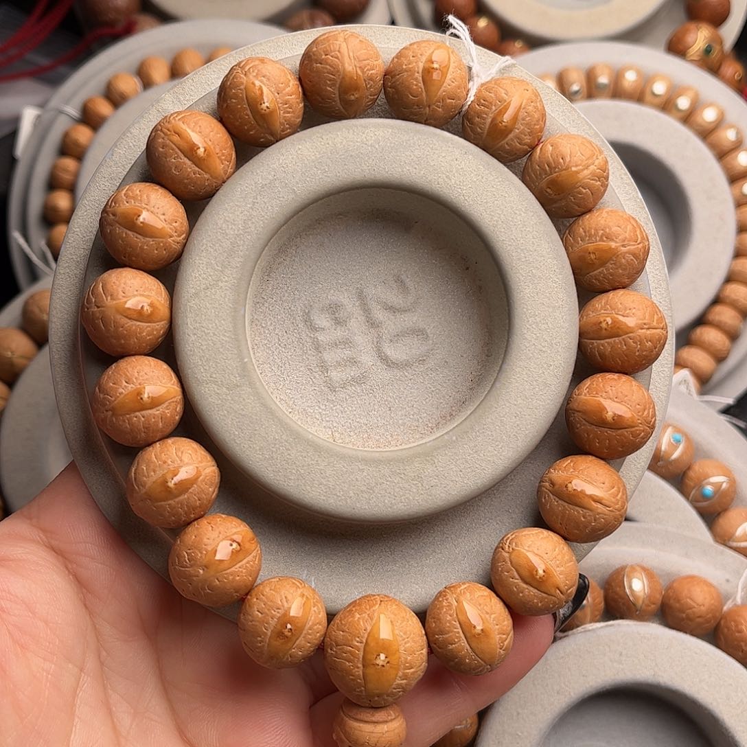 吊坠凤眼菩提14.5黄金眼