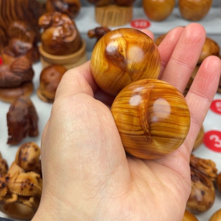 ****阳木太行精品火焰闪电手球4.0鉴赏期48小时