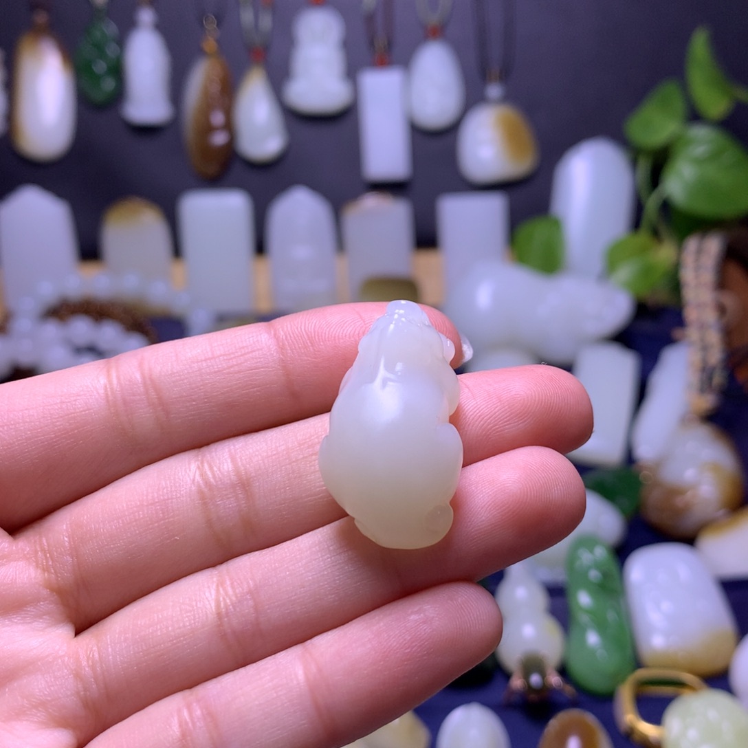 和田玉挂件未镶嵌