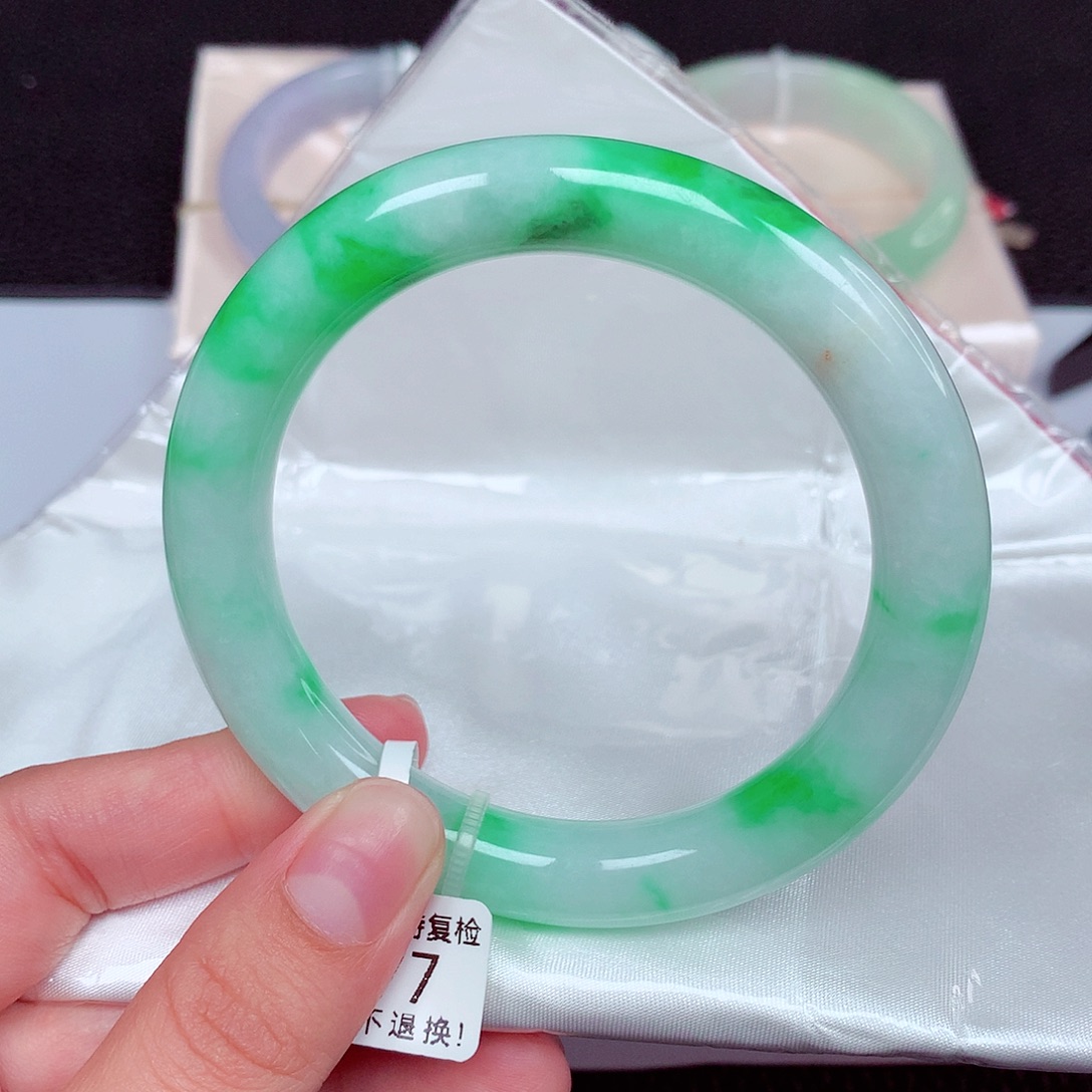 翡翠未镶嵌手镯圆条57