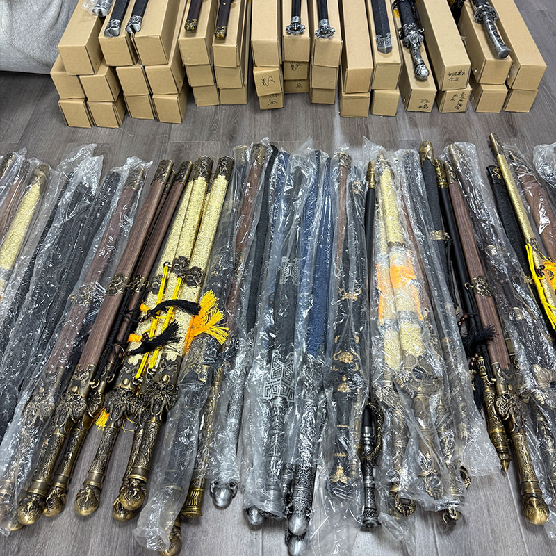 定制专拍链接 龙泉市锻打高性能锰钢材质刀剑车载未开刃60