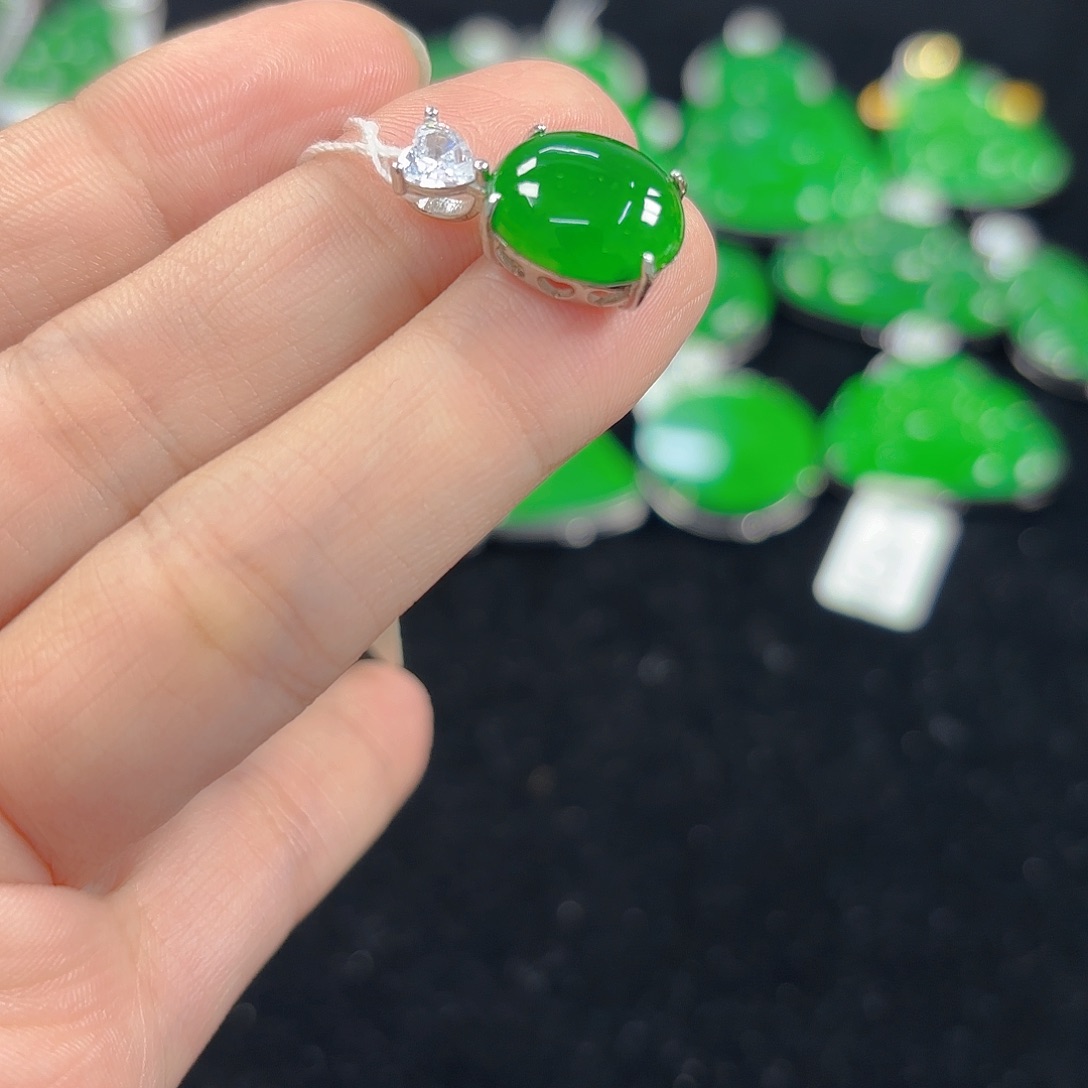 爱***谁翡翠银S925镶嵌吊坠(不含链)