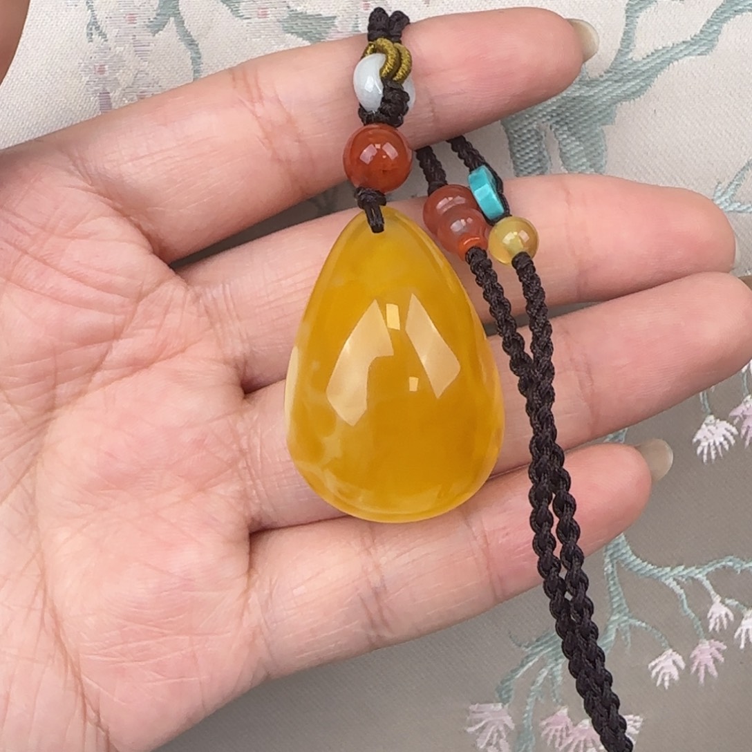 蜜蜡吊坠(赠链)未镶嵌