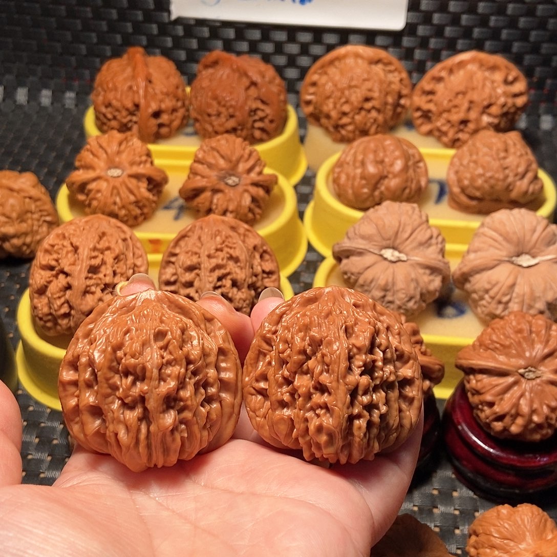 䖝***二吊坠文玩核桃四座楼30号