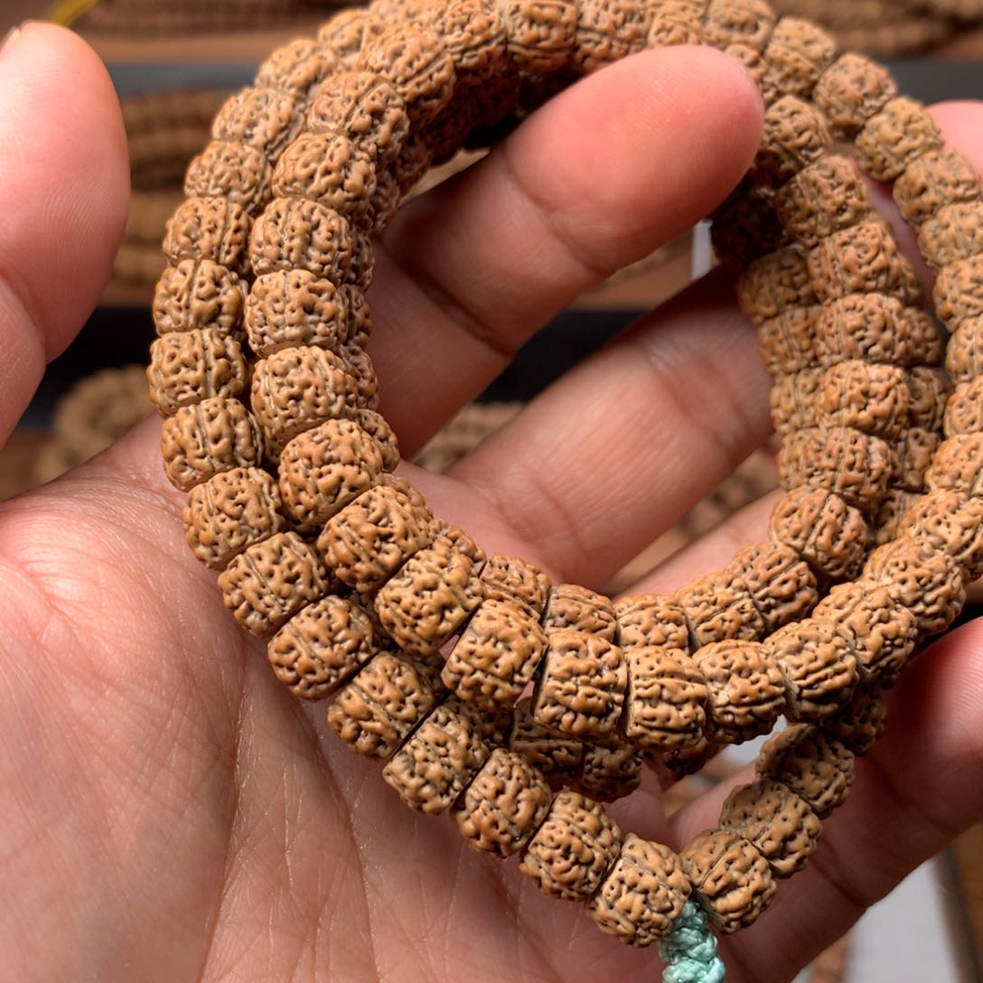 金刚菩提吊坠潜水艇