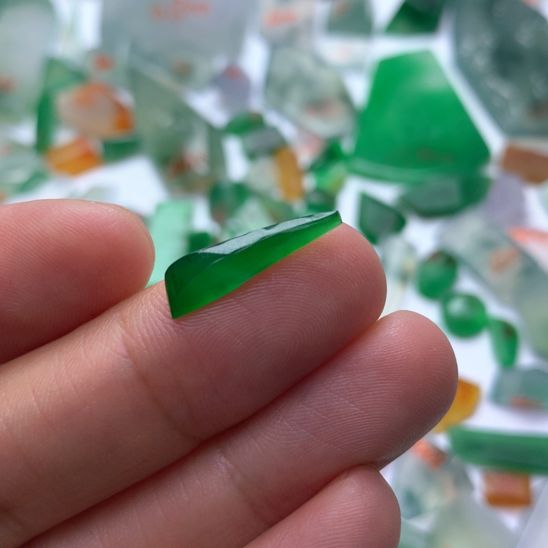 定制翡翠未镶嵌天然缅甸翡翠吊坠挂件