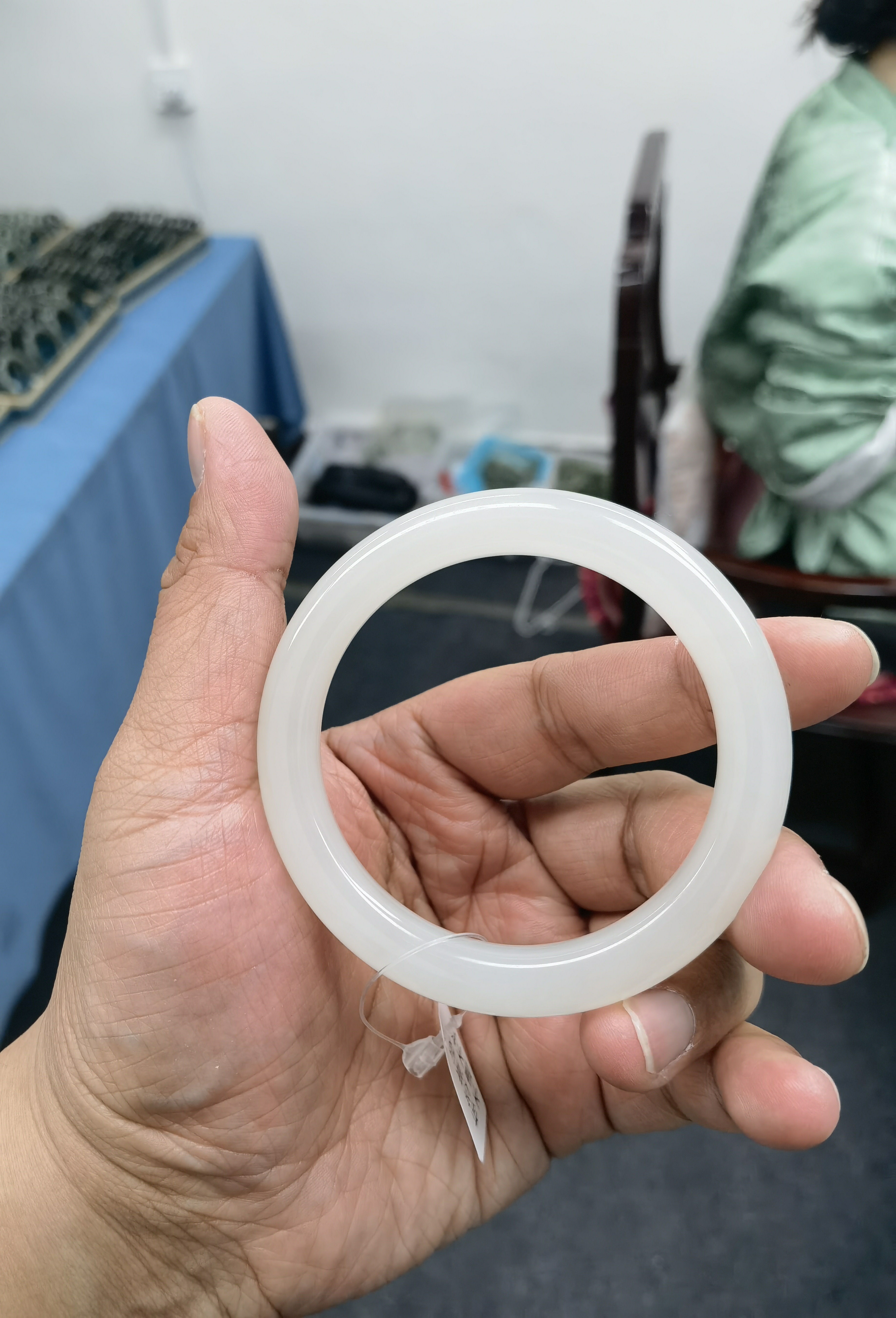 天然和田玉手镯56