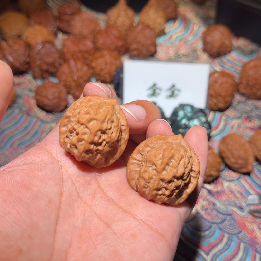 文玩核桃把件341瓷娃娃，尺寸33.5 33 34