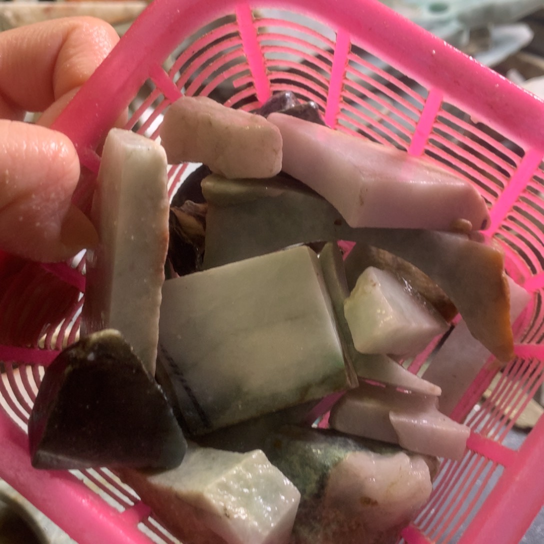 翡翠颈饰未镶嵌缅甸翡翠