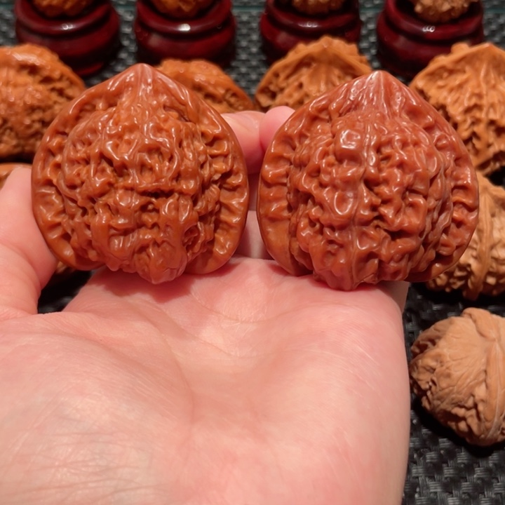 把件文玩核桃金*鱼官帽