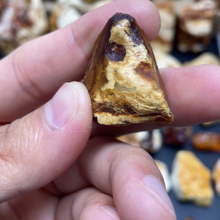 定制琥珀未镶嵌定制