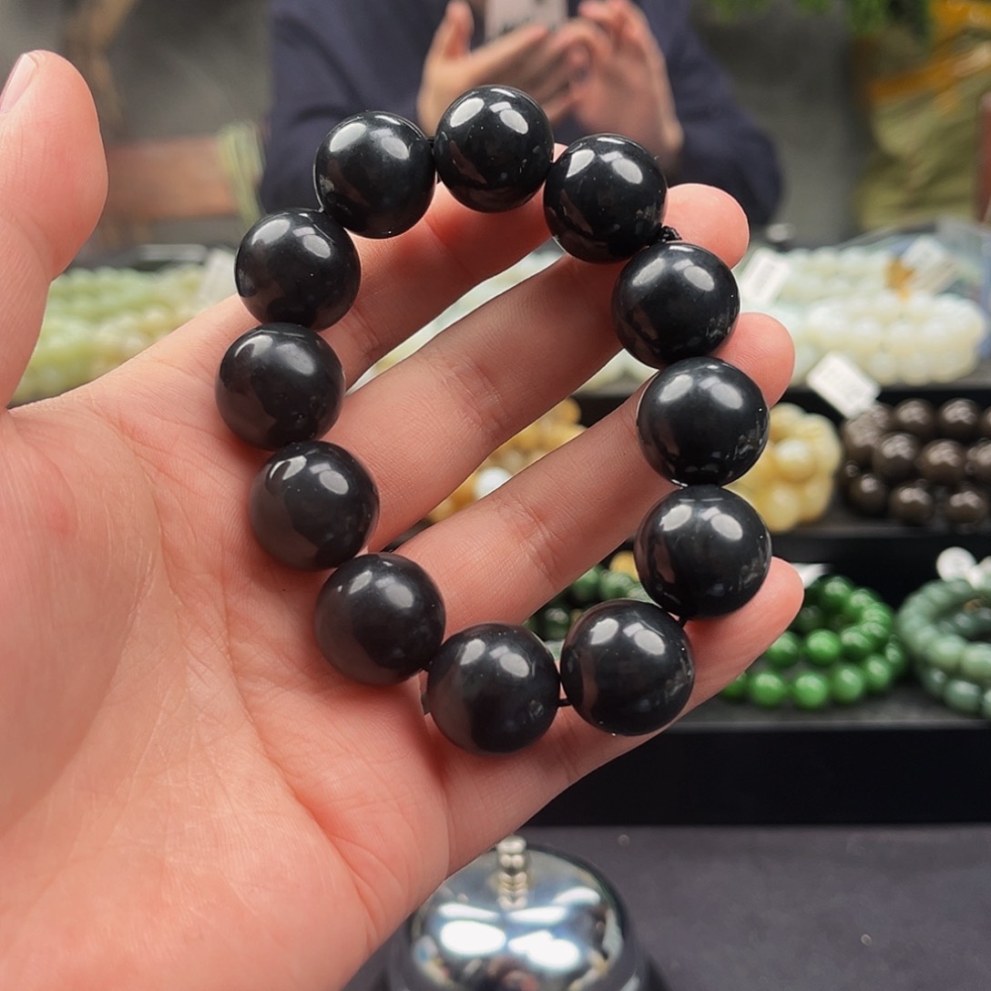 和田玉手串未镶嵌