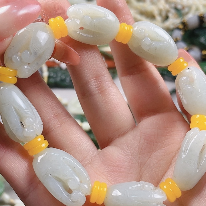 未镶嵌和田玉挂件