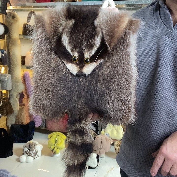 娃叔皮草浣熊毛双肩包