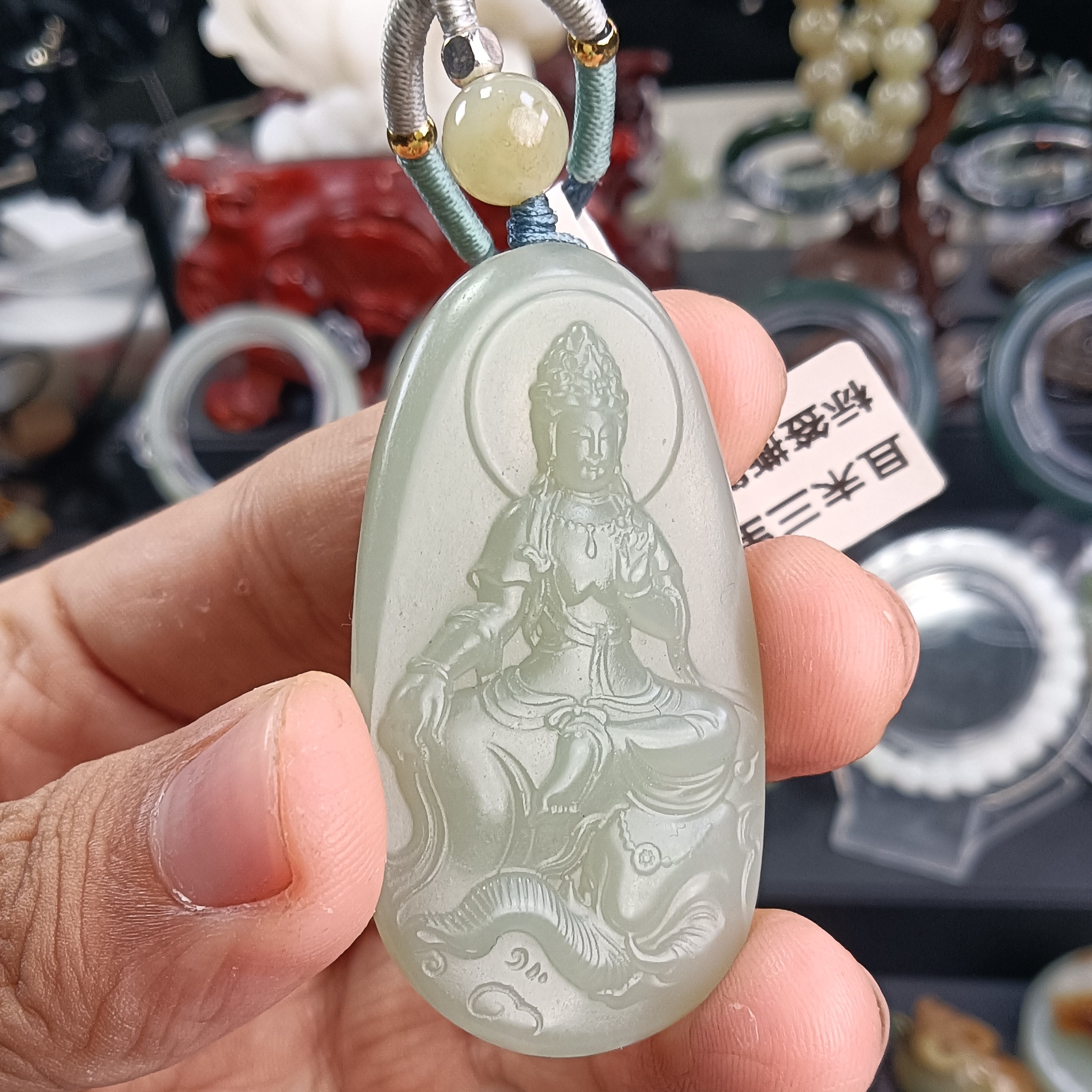 特大福利新疆和田玉且末近矿青白玉观音菩萨像尺寸52*30*9重28克