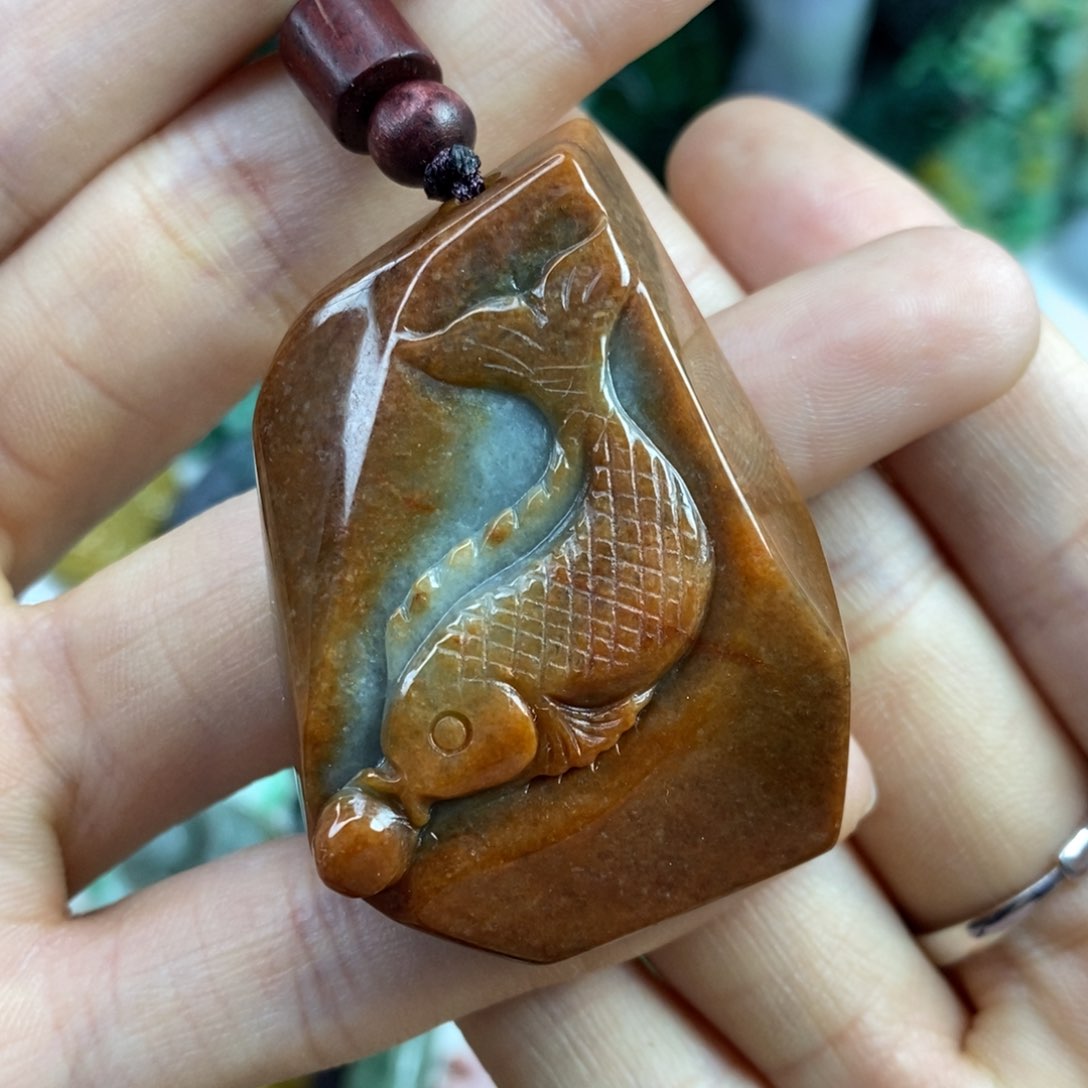 翡翠颈饰未镶嵌吊坠