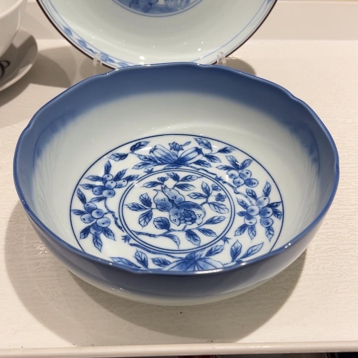 -***婷瓷青花深盘子一个超润