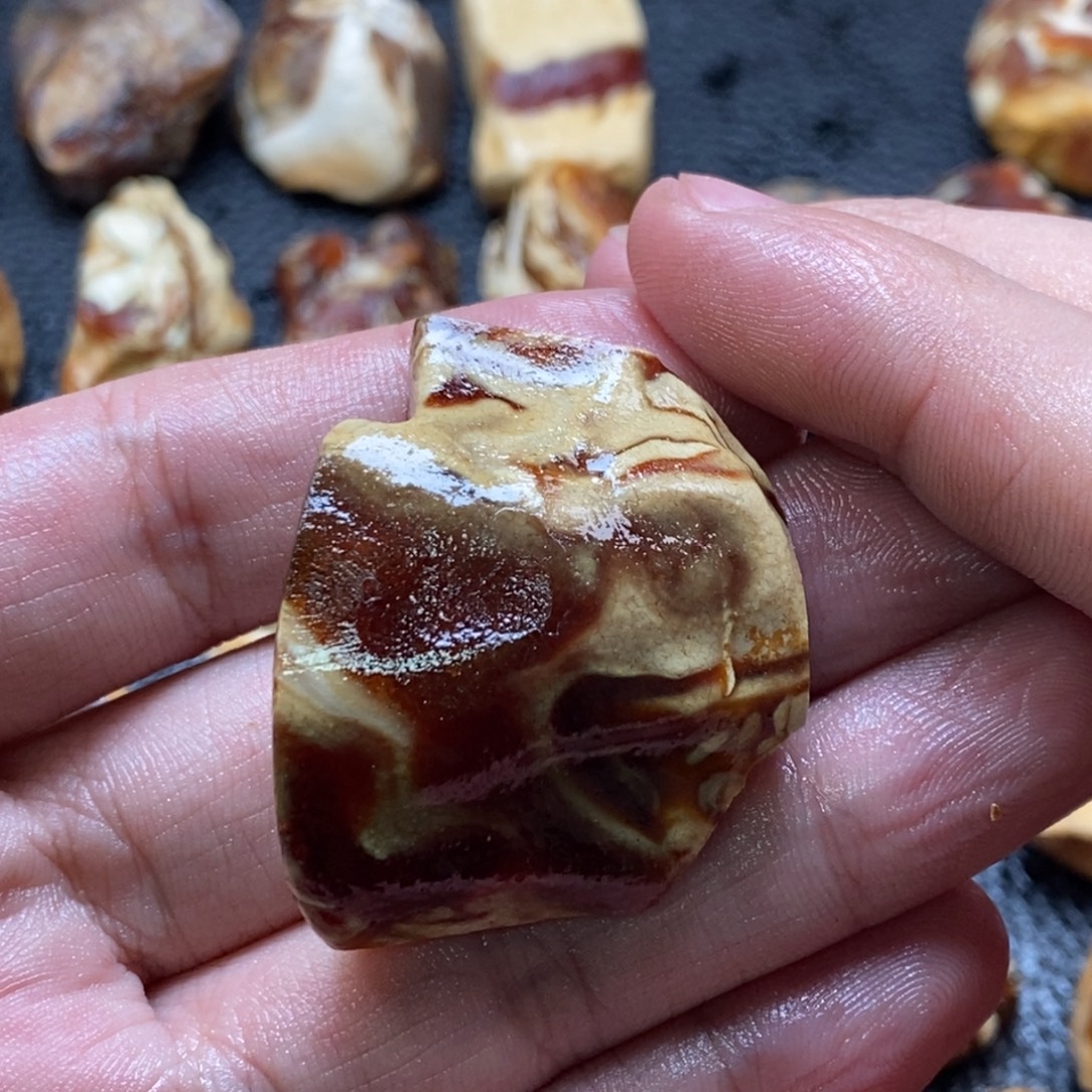 H***q定制琥珀未镶嵌琥珀蜜蜡原石定制