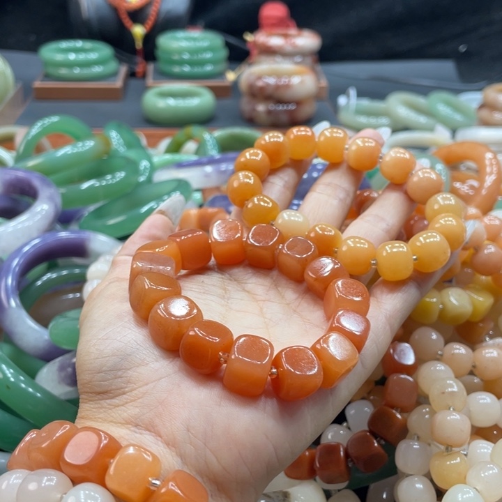 *****石英质玉未镶嵌珠宝奇石