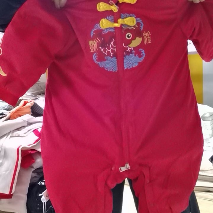 100码女宝套装的是