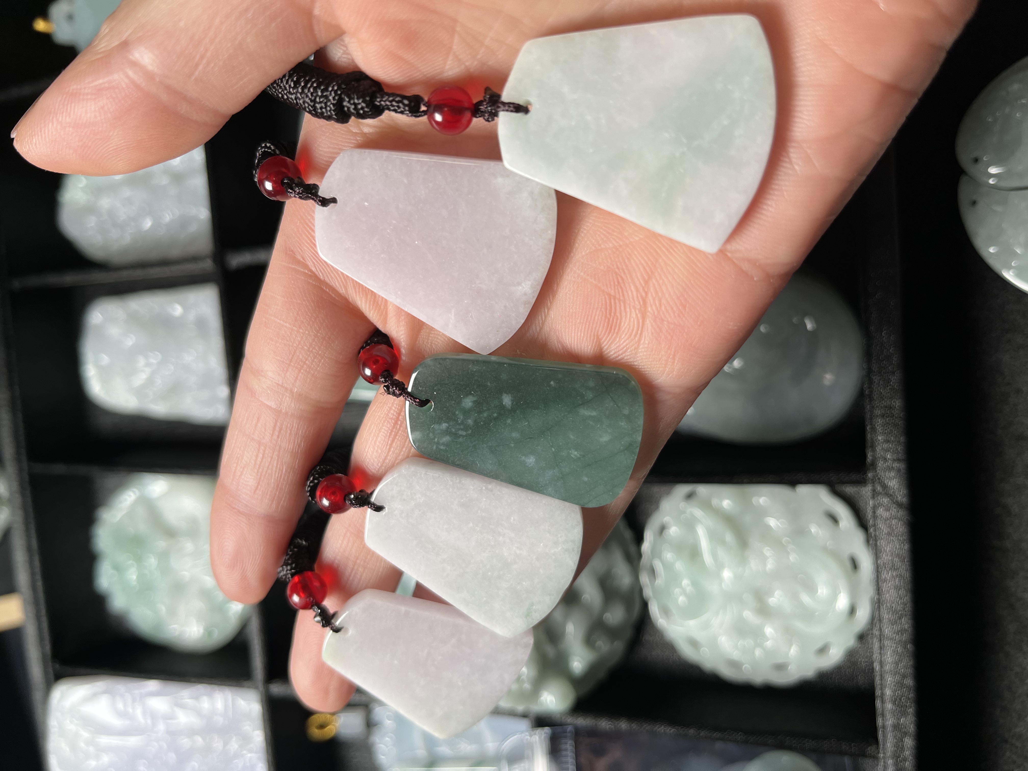 纯天然缅甸翡翠A货胶糯满色平安无事牌玉石时尚百搭（多样性发货）