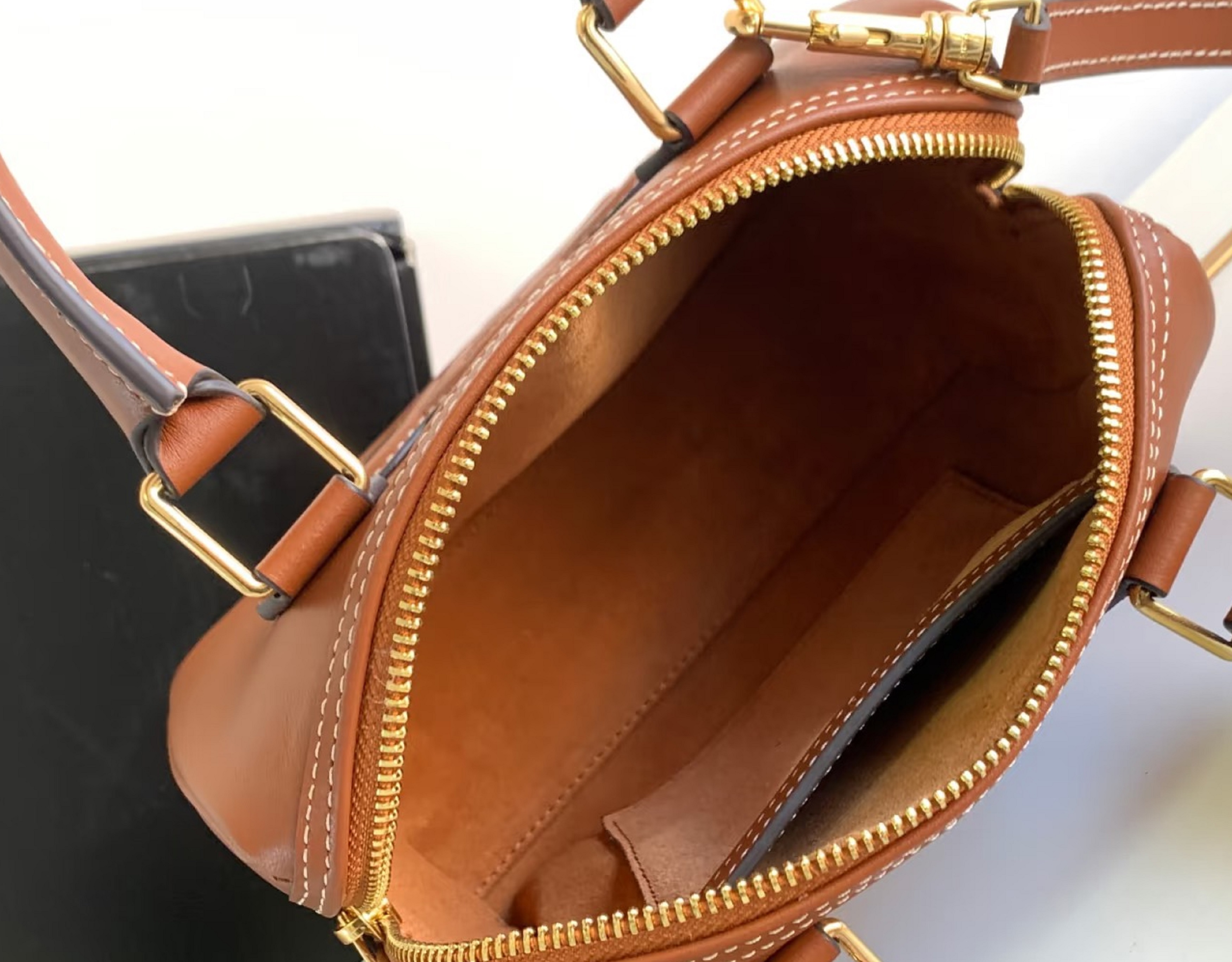 B06 大号枕头包经典百搭斜跨波士顿包高定包z