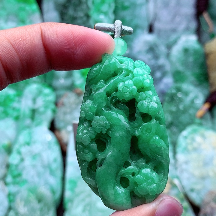 翡翠吊坠(不含链)未镶嵌