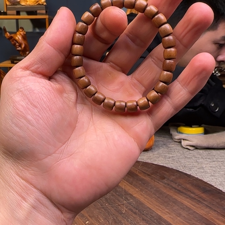 檀香木关注一下我