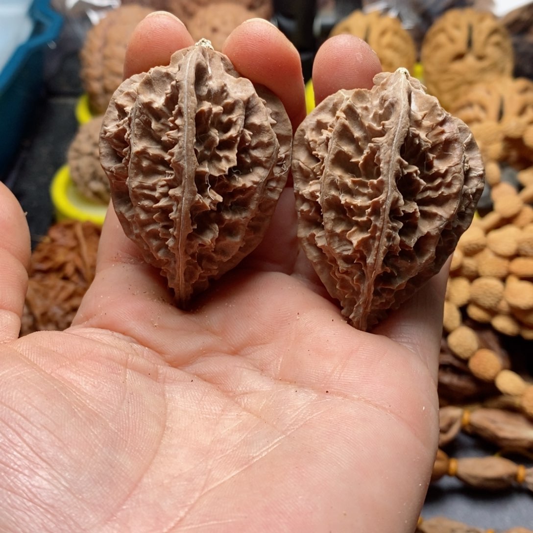 文玩核桃吊坠核桃82