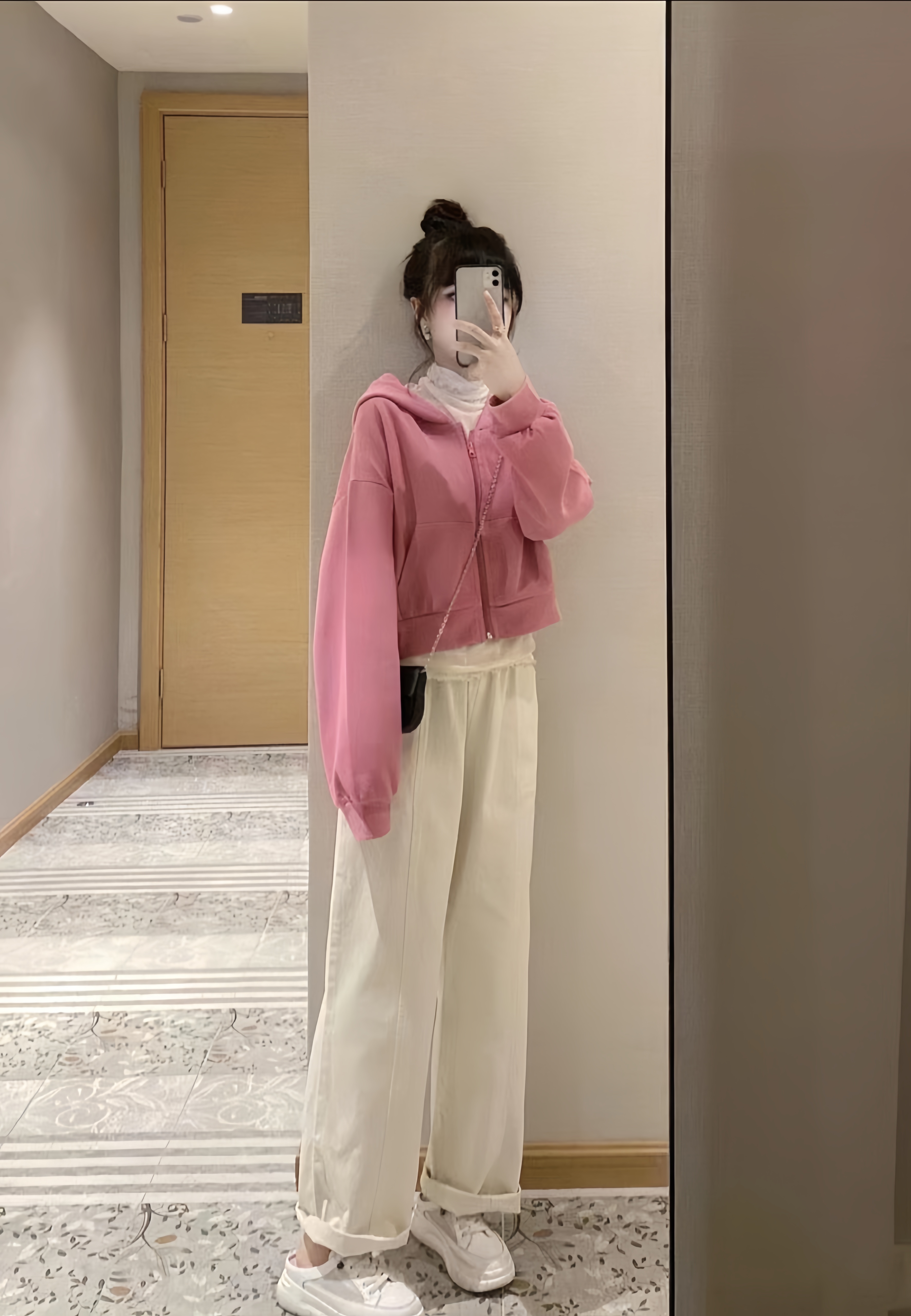 下单默认接受微瑕样衣尾货，no退no换。