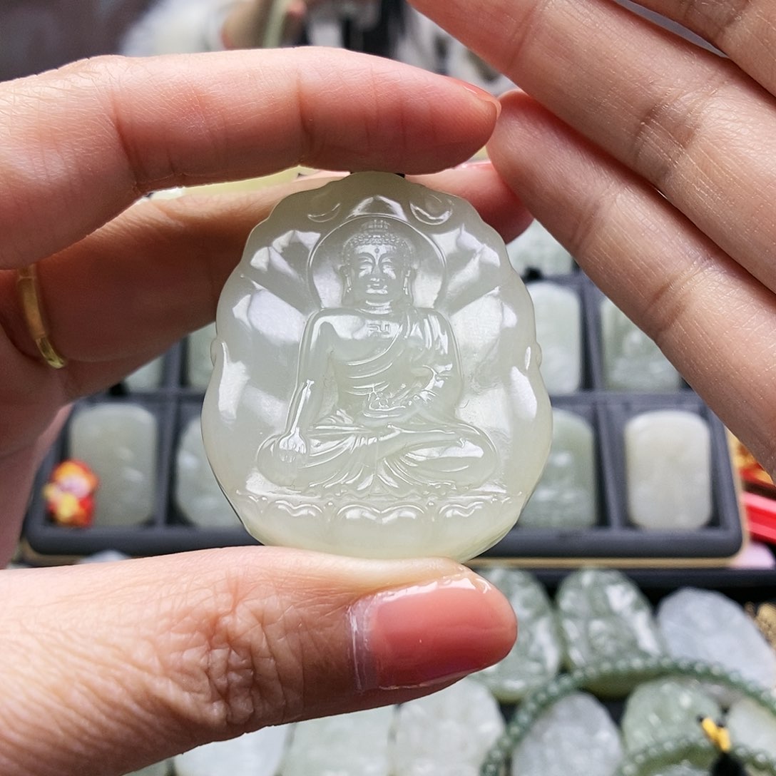 和田玉颈饰未镶嵌乔**