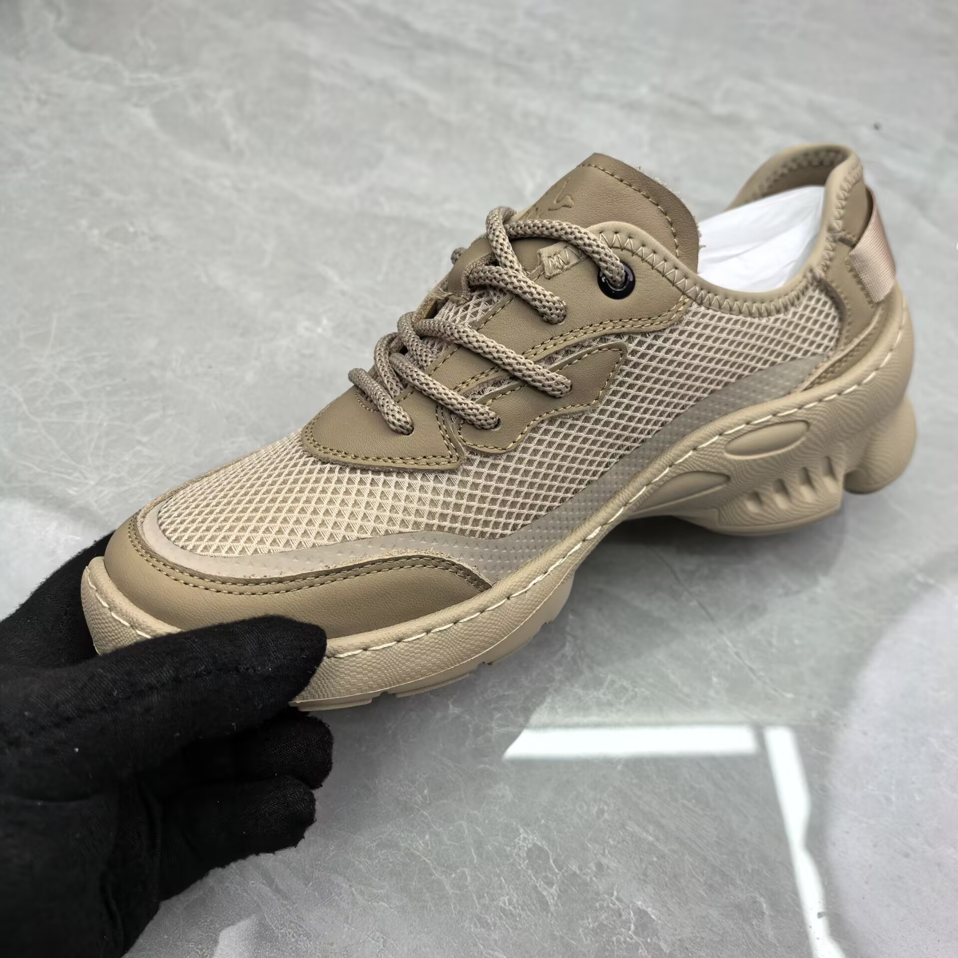 休闲鞋男81983-11（牛皮）