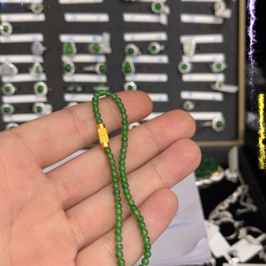 翡翠戒指未镶嵌翡翠手链