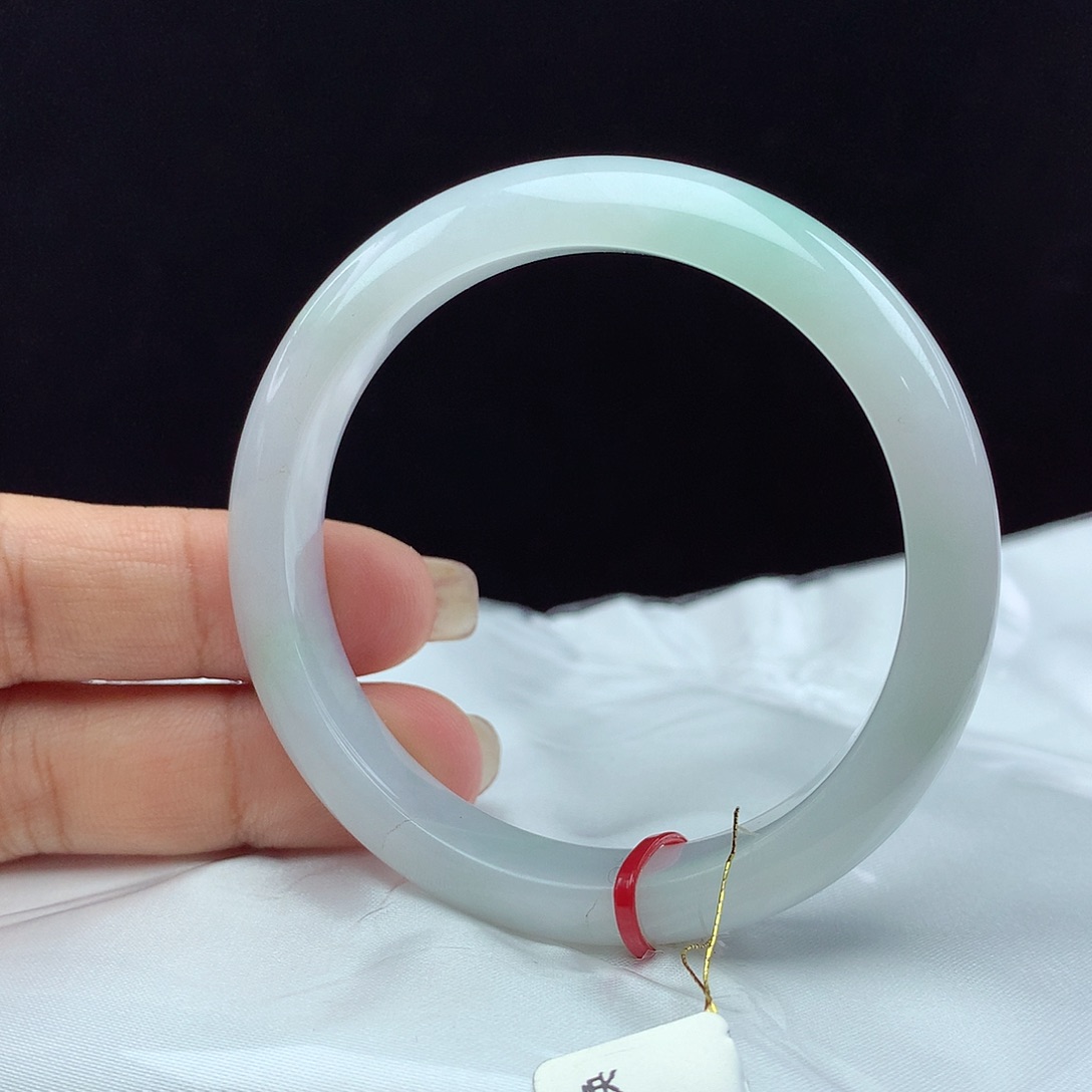 翡翠手镯未镶嵌54圈 7819