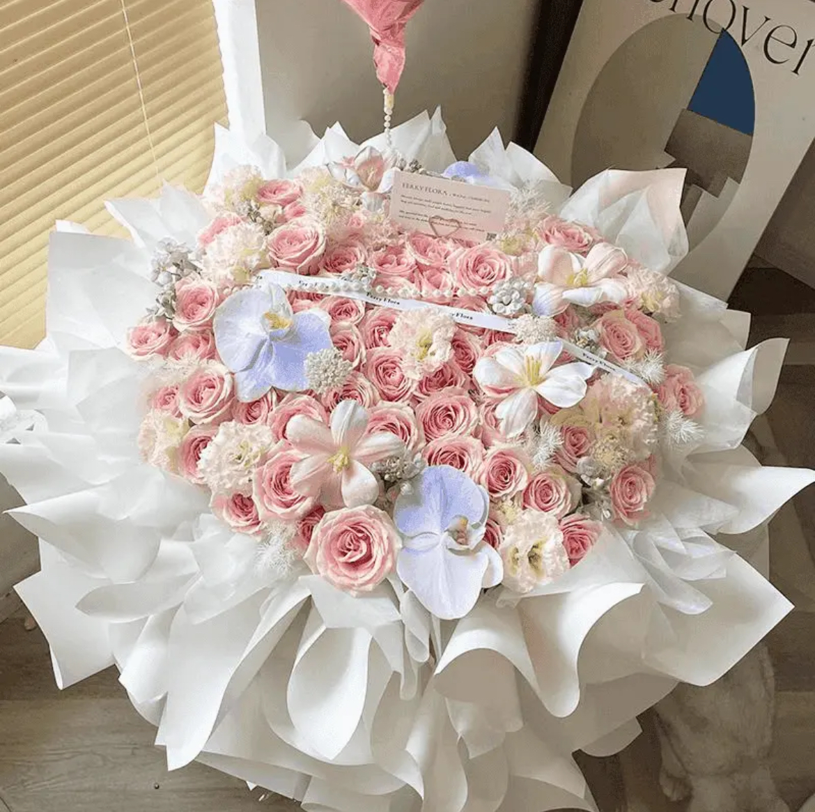 全国玫瑰花束蝴蝶兰鲜花速递送女友生日同城配送