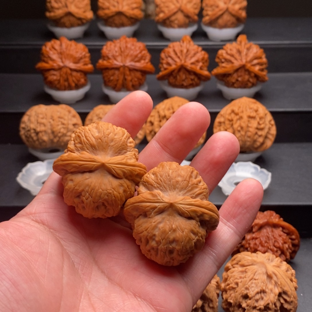 文玩核桃把件核为贵