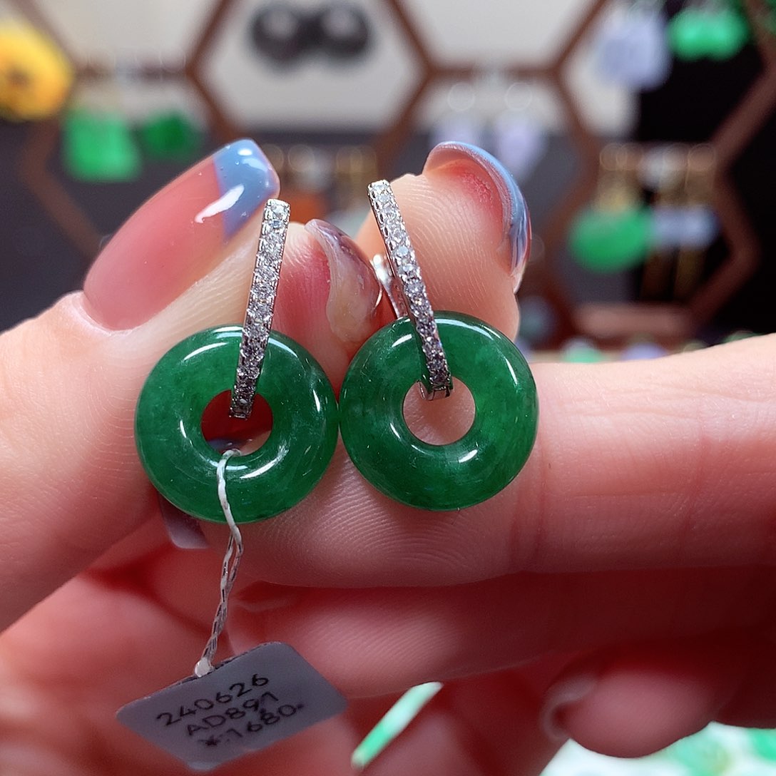 翡翠耳饰银S925镶嵌天然翡翠